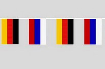Flaggenkette Deutschland - Russland